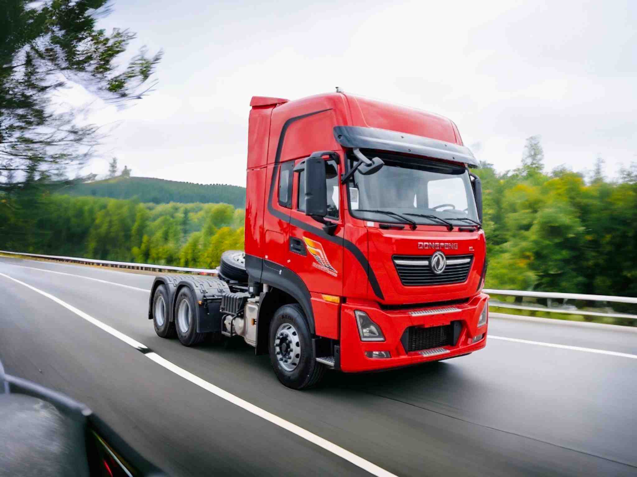 Đầu Kéo Dongfeng D320 420 HP